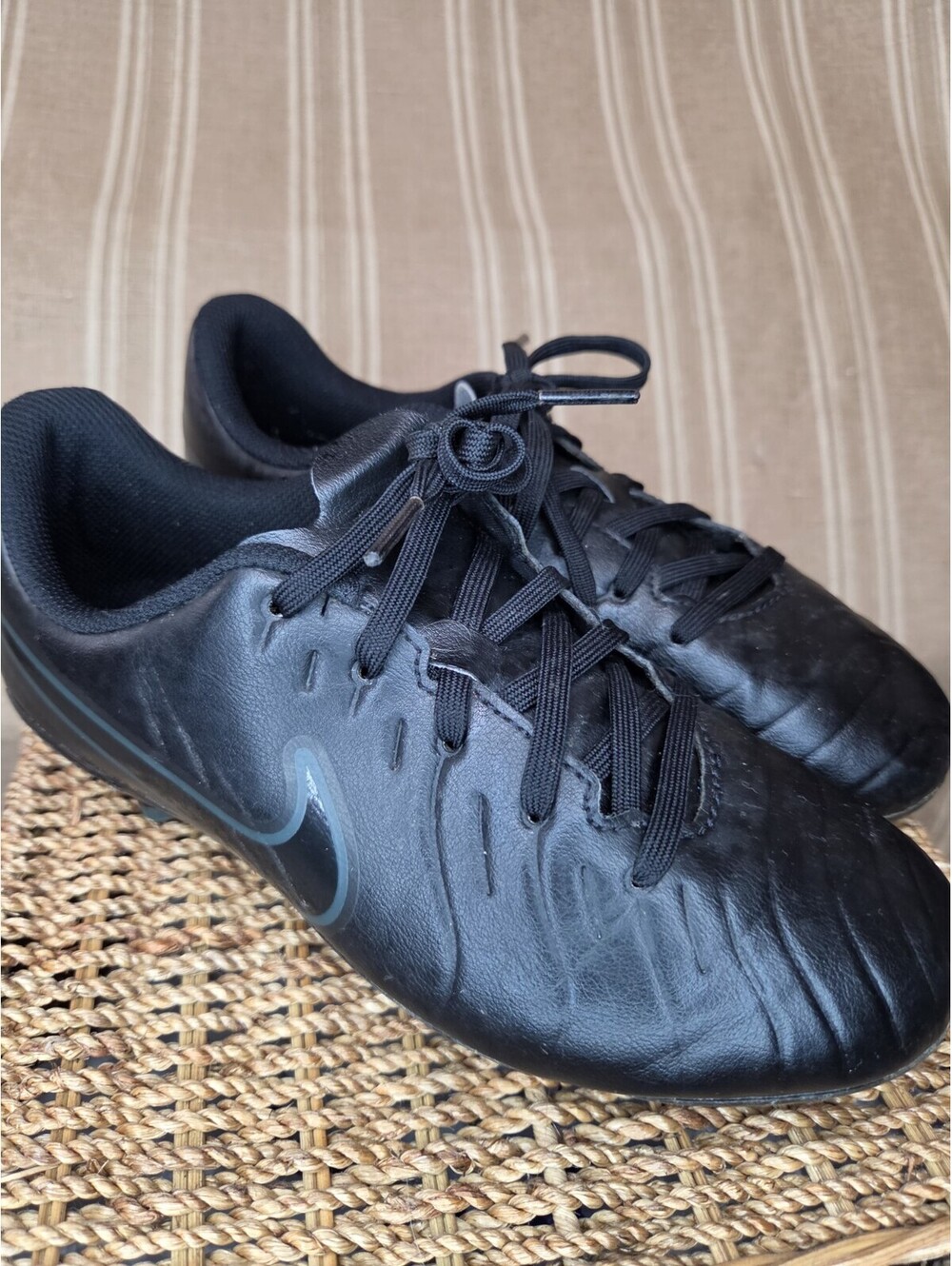 Nike Jr. Tiempo Legend 10 Club Little/Big Kids' ⚽️ 3.5Y